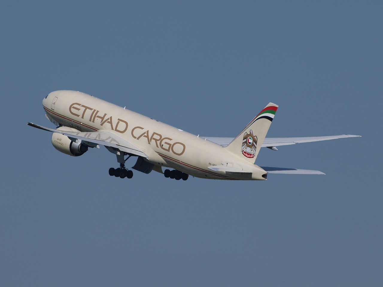 etihad-airways-867760_1280_Abu -Dhabi backed Aviation giant Etihad Airways has revamped their business in pursuit of meeting latest hurdles