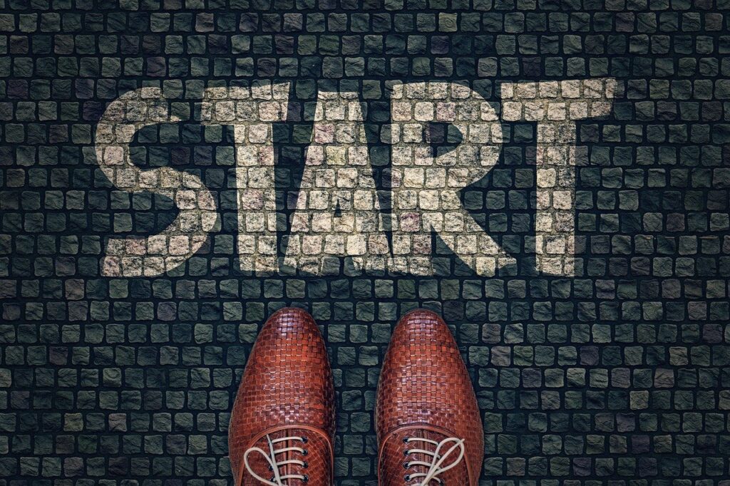start, shoes, road surface-5896297.jpg