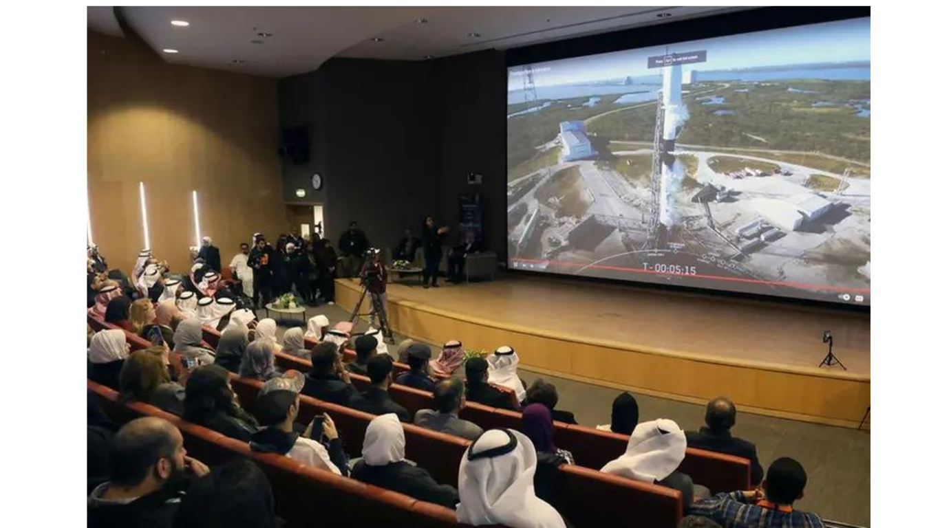 Kuwait successfully launches its satellite into space