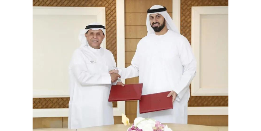 H.E. Abdulla Mohammed Alashram, Group CEO of Emirates Post Group, and H.E. Dr. Abdulrahman Al Shayeb Al Naqbi, Director General of Ras Al Khaimah Department of Economic Development