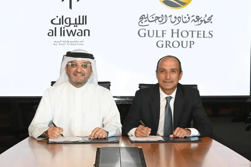 Seef Properties signed an agreement with the Gulf Hotels Group (“GHG”) to open a new branch of China Garden restaurant at Al Liwan.