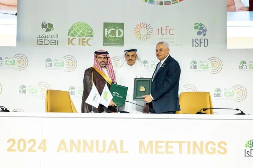This pivotal MoU was signed during the IsDB Group Annual Meeting 2024, which took place in Riyadh, Saudi Arabia, by ICIEC's CEO, Mr. Oussama Kaissi, and Eng. Esmail Alsallom, CEO of INFRA