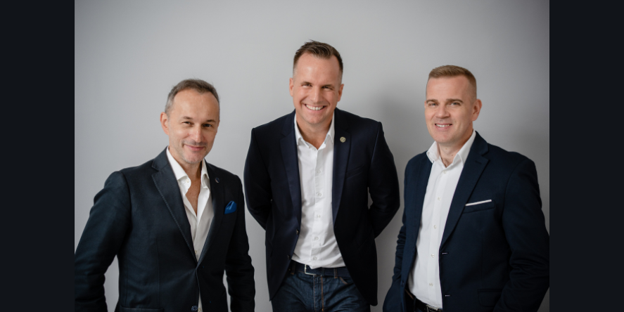 Zoltan Rendes, Gabor Eisenbart  Peter Bahorecz, SunMoney Solar Group