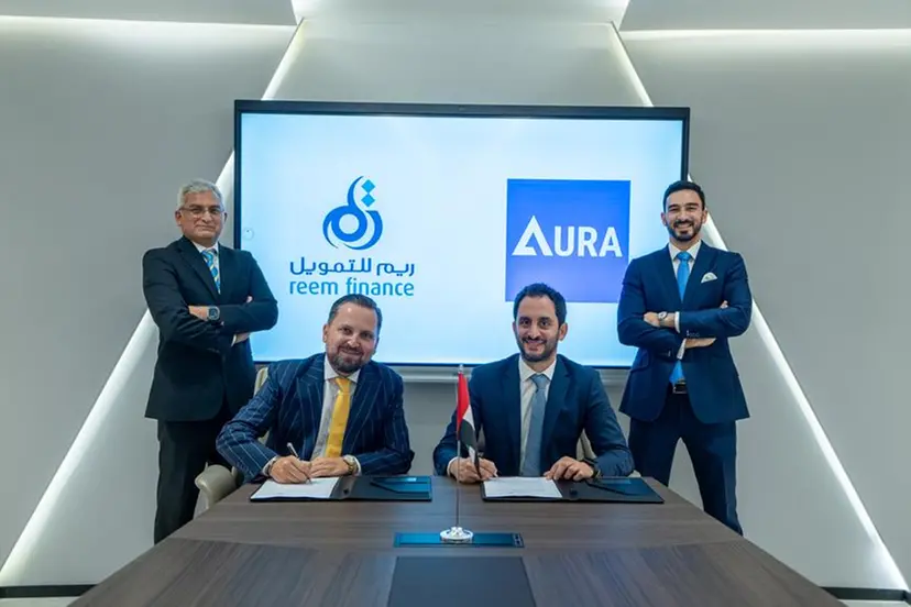 UAE fintech Aura partners with Reem Finance to improve SME cash flow through innovative credit products. The partnership allows Aura to leverage Reem Finance's financial services infrastructure and license to provide invoice financing to UAE SMEs on a larger scale