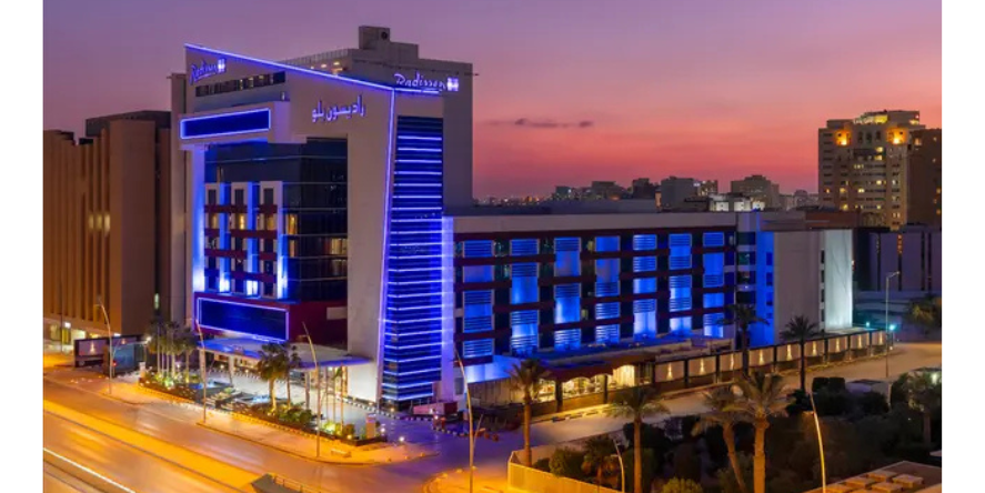 Exterior view of Radisson Blu Hotel & Convention Centre, Riyadh Minhal. Image courtesy Radisson Blu