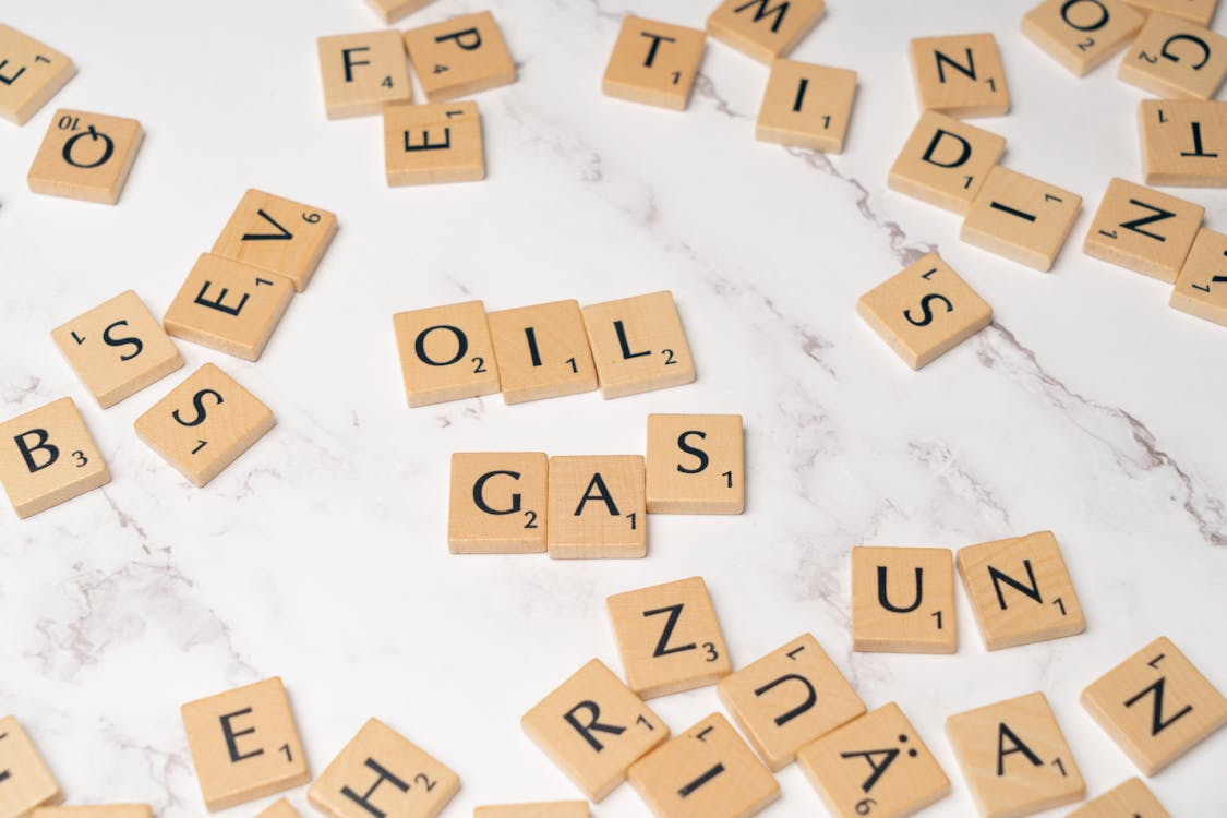 Representational Image of Oil and Gas. Image Courtesy: Pexels
