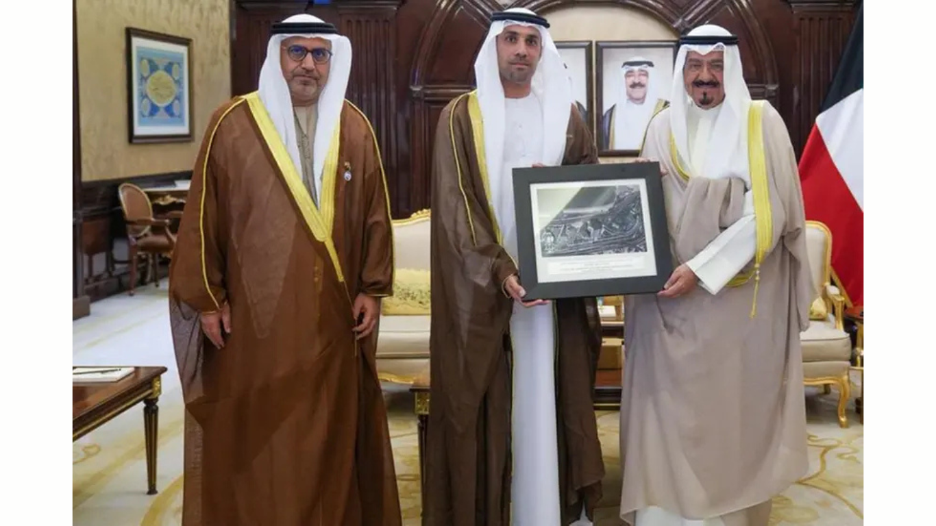 Kuwait PM Meets MBRSC Chief to Discuss Space Technology Cooperation