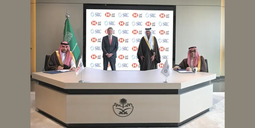 The signing ceremony was attended by the Minister of Municipalities and Housing and SRC Board Chairman Majed Al-Hogail. Image Courtesy: SRC