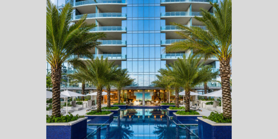 The Watermark's Private Oceanfront pool terrace. Image Courtesy-CNW Group/ The Watermark