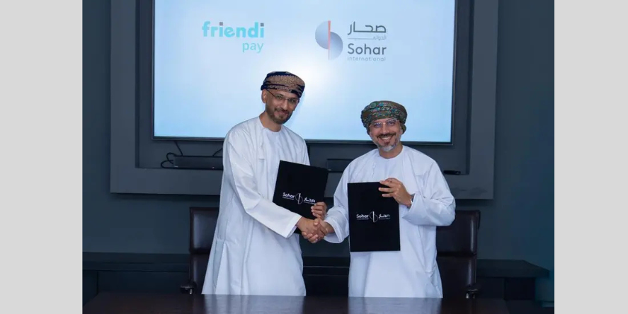 Abdulwahid Mohamed Al Murshidi, Chief Executive Officer of Sohar International, and Tawfiq Al Lawati, Chief Executive Officer of Payments Arabia (Friendi Pay). Image Courtesy-Sohar International