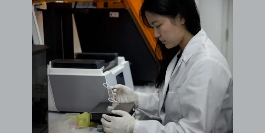 Lily- stent improves drainage after weight-loss surgery. Image Courtesy: NYU Abu Dhabi