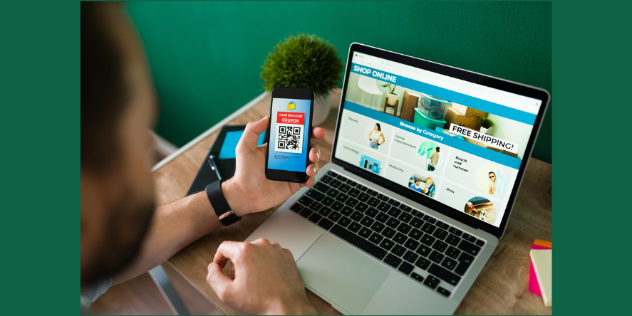 Shop smart, save big! Tap into professional strategies to score the best online deals. (Image Credit: tonodiaz on Magnific