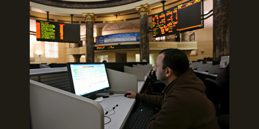 A trader works at the Egyptian stock exchange in Cairo, Egypt, December 3, 2015. (Image Courtesy: Zawya official website)