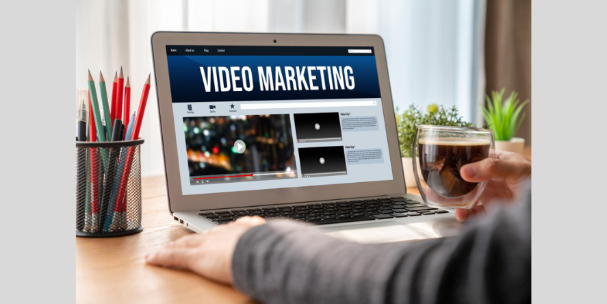 Video marketing concept on laptop. Image Courtesy-Frolopiaton Palm from Magnific
